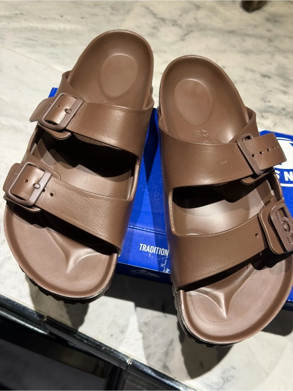 Birkenstock Arizona EVA Slides roast men’s 9 women’s 11